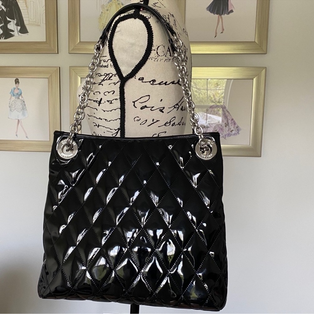 Coach Black Poppy Patent Leather Quilted Purse - Picture 3 of 8